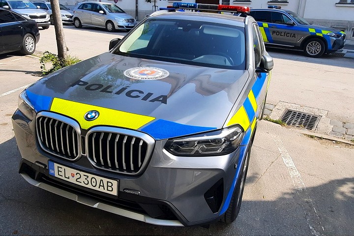 Mestská polícia zachytila na kamery lúpež, kriminalisti páchateľa našli
