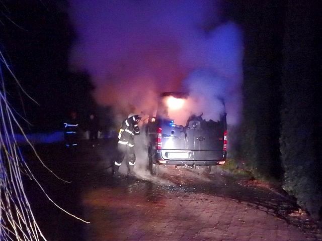 V Banke horela dodávka, škoda dosiahla 50-tisíc eur