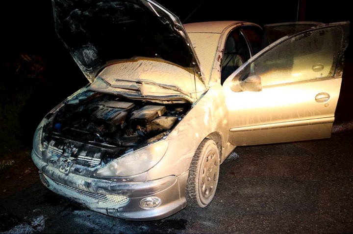 Na čerpacej stanici pri Zelenči horelo osobné auto