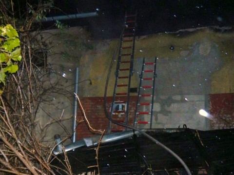 V železničnom depe pri Kamennom mlyne horela budova