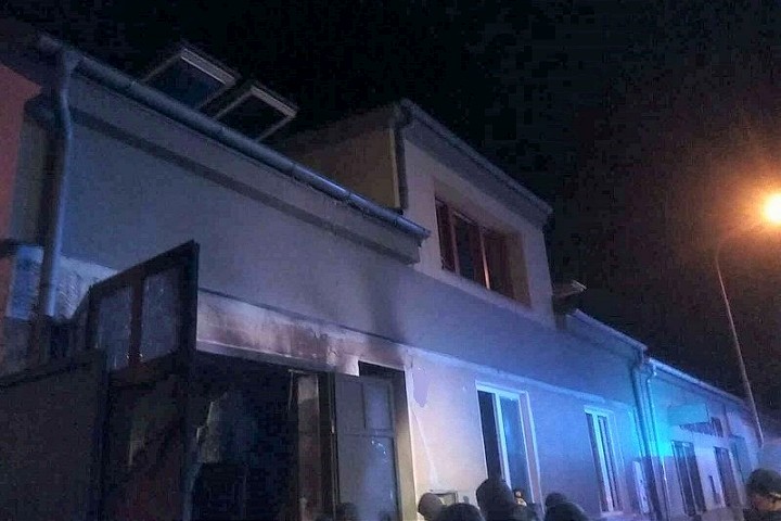 Požiar na trnavskom Tulipáne: Tri osoby evakuovali zo zadymených priestorov