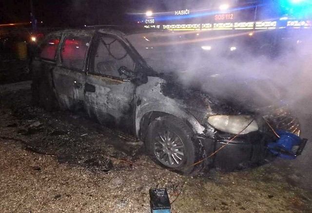 V Šulekove zhorel osobný automobil
