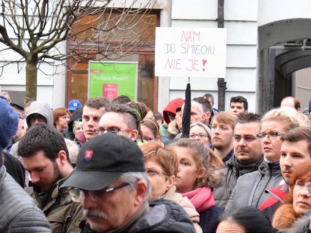 V Trnave bude v piatok namiesto zrušeného zhromaždenia tichý pochod