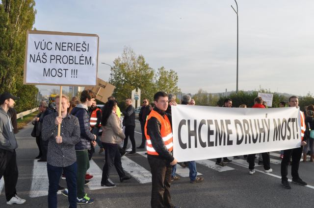 Problém s dopravou v Hlohovci chcú vyriešiť obchvatom mesta