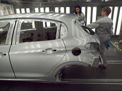 Trnavská automobilka PSA Groupe ponúka pracovné príležitosti