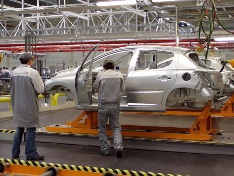 Vybabrali s odpadom! Automobilka PSA nepotrebuje skládky