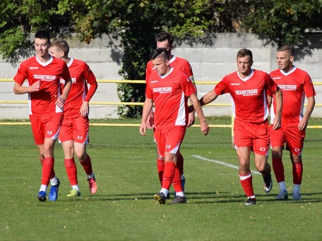 Futbal, 5. liga: Radimov zvýšil náskok, prehrali Špačince, Zvončín aj Horná Krupá