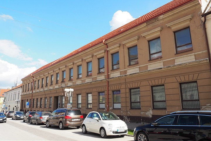 Obnova budovy starej pošty musí ešte počkať, verejné obstarávanie zopakujú
