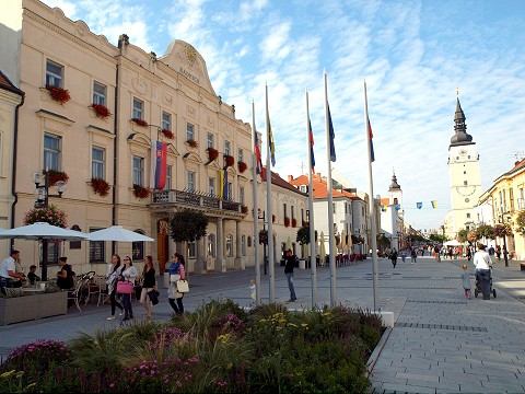 Trnavskí poslanci budú v utorok rokovať o rozpočte aj o predaji pozemkov pre akvapark