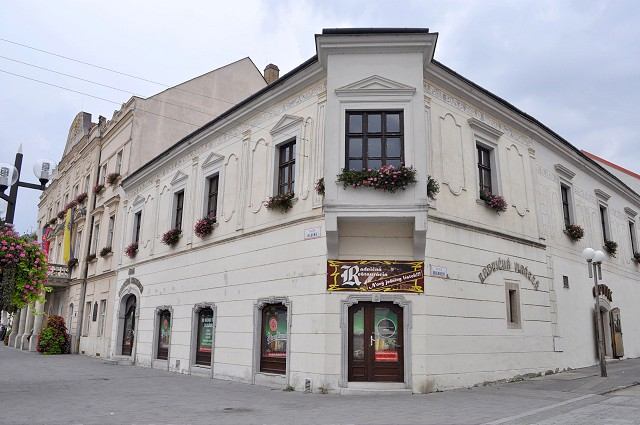 Na pešej zóne pribudne piváreň, nad kníhkupectvom visí otáznik