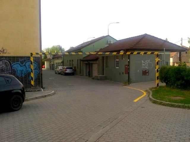 Hasičom pri požiari na sídlisku Na Hlinách komplikovala prístup železná rampa