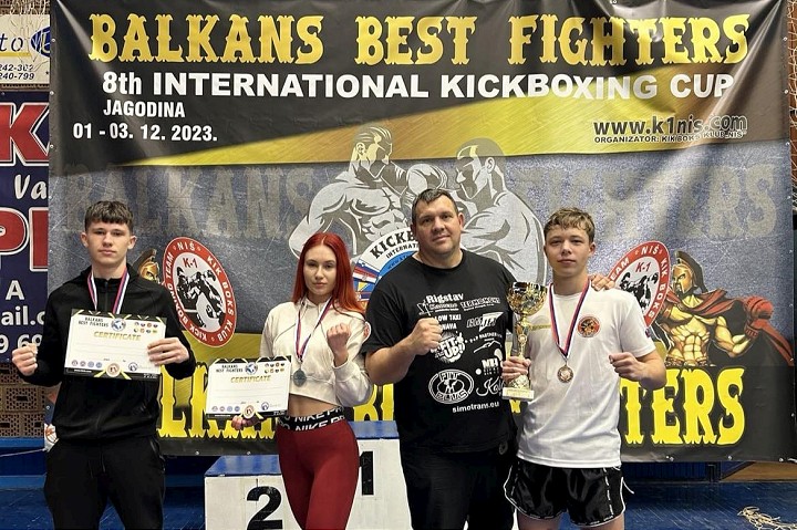 Trnavskí kickboxeri priniesli z Balkánu pódiové umiestnenia