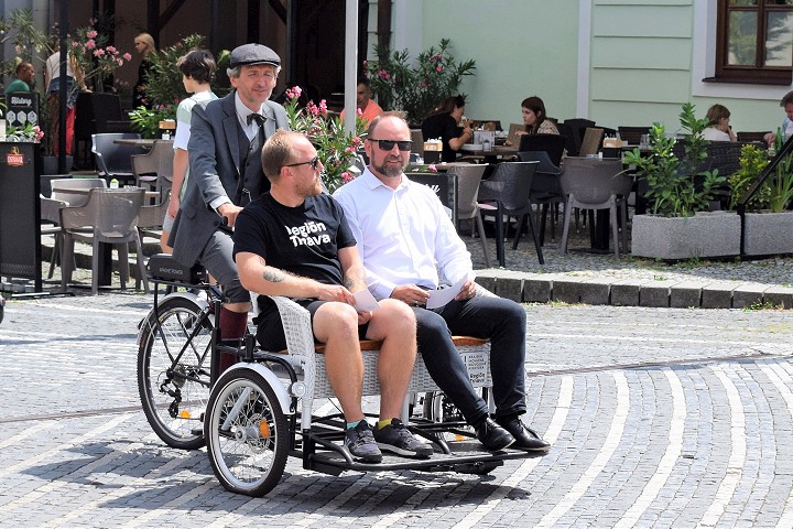 Na prehliadky Trnavy bude záujemcom slúžiť aj bicyklová rikša so sprievodcom