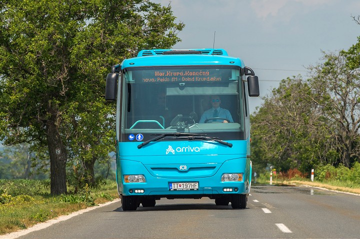 Rodiny môžu v Trnavskom kraji cestovať počas víkendov autobusmi za jedno euro