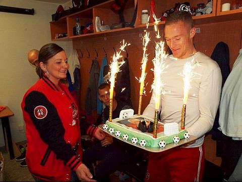 Spartak ocenil verných fanúšikov, Procházka dostal tortu