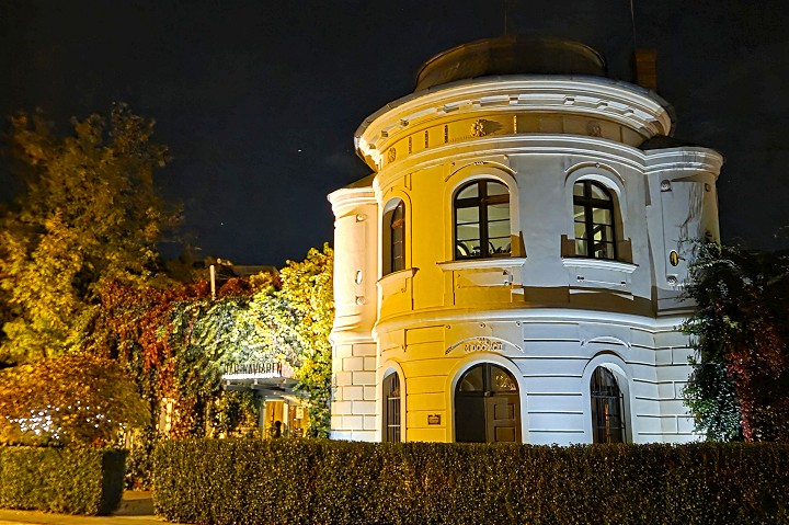 Tip na vianočný večierok? Rotunda Spiegelsaal ponúka svoje priestory