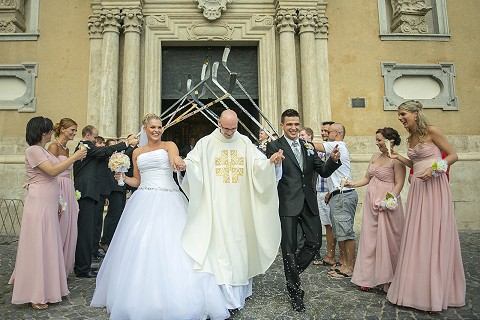 Svadby športovcov. Áno povedali hokejista Rumpel aj basketbalistka Ábelová
