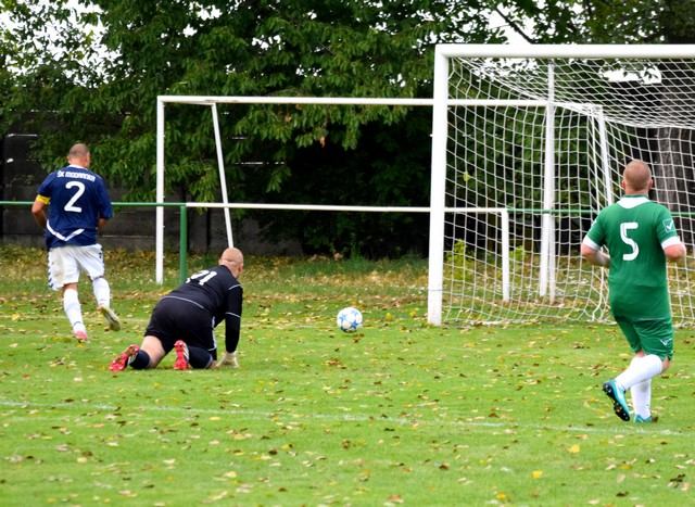Futbal, 7. liga A: Biely Kostol vyhral v Kátlovciach, Pavlice deklasovali Dolné Orešany