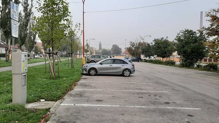 Časť parkoviska na Rybníkovej ulici v Trnave vyhradia pre testovanie na COVID-19