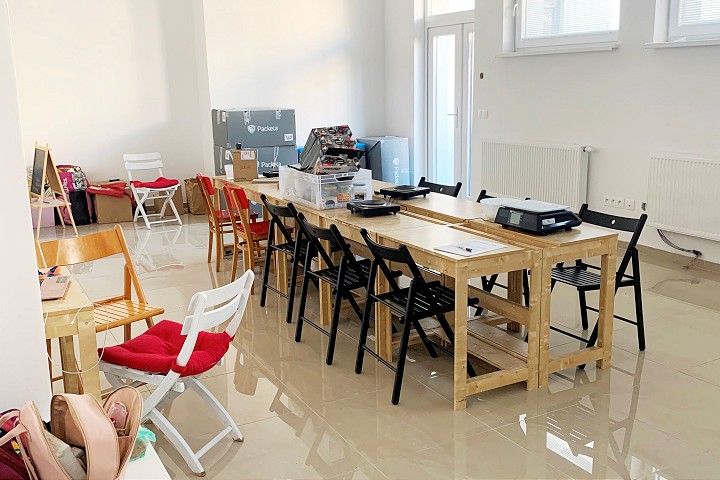 Združenie SaUvedom získalo grant na flexibilnú učebňu – Zdielňu