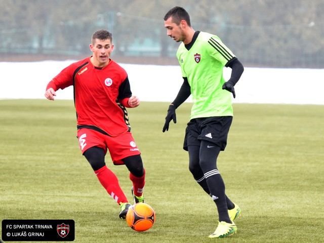 Kam za futbalom? Spartak hrá proti Senici, na tímy z nižších súťaží čakajú generálky