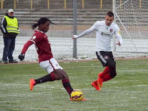 Spartakovci Vlasko a Schranz výkonmi zaujali trénera Sparty Praha