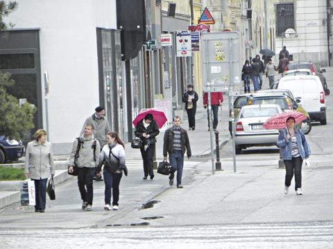 V Trnave žije takmer desaťtisíc ľudí bez trvalého pobytu