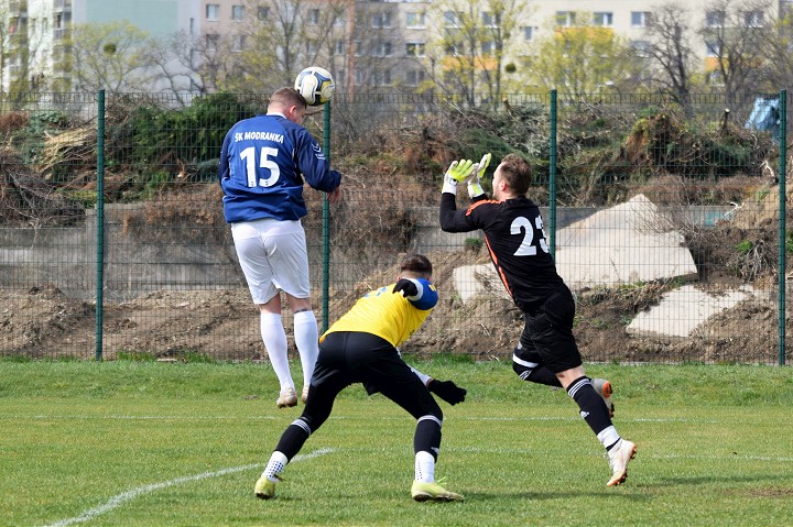 Futbal, 7. A: Modranka v trnavskom derby vyhrala na Slávii
