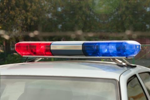 Opitý šofér unikal hliadke, zrazil policajta, hrozí mu päť rokov