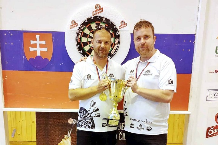 Šípkari AD Darts club Hlohovec sa stali majstrami Slovenska!