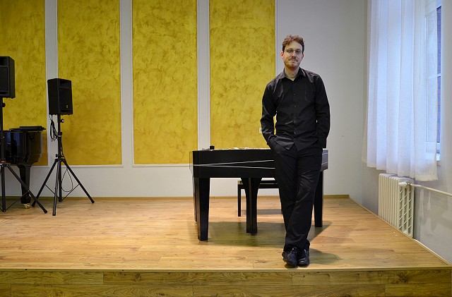 V Malom Berlíne bude cimbalový koncert Daniela Skálu