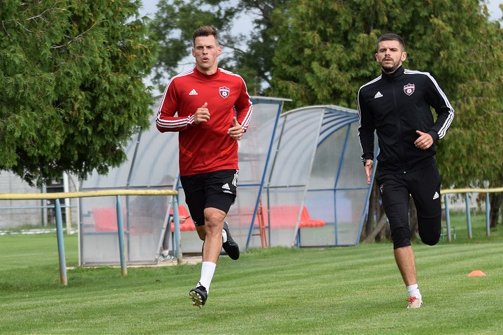 FOTO: Škrtel prvýkrát trénoval so Spartakom, okrem behov pracoval aj s loptou
