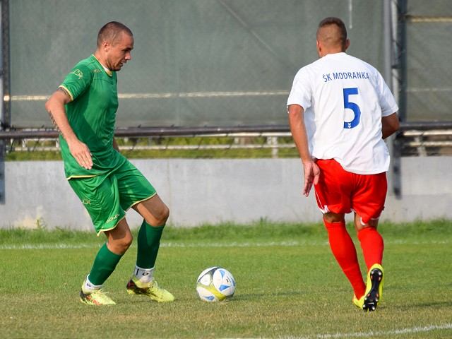 Futbal, Bestrent Cup: Slávia vyradila Modranku, Trakovice porazili Bučany