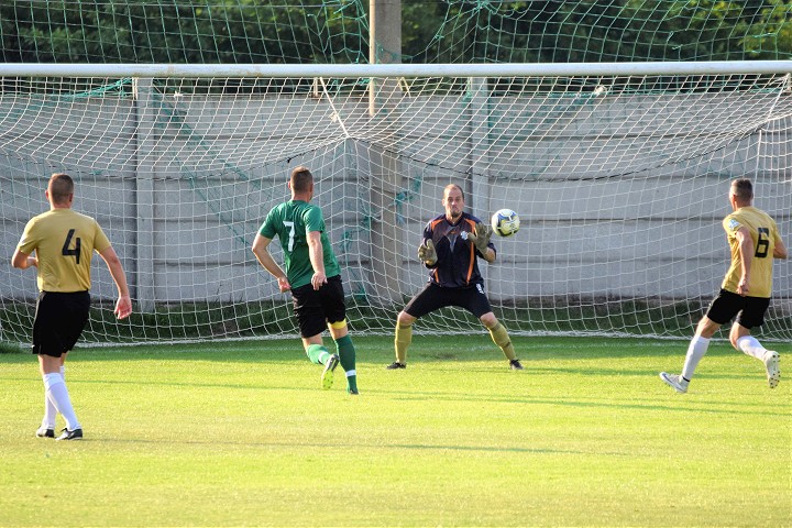 Bestrent Cup: Suchá vyradila Biely Kostol, Šúrovce prešli cez Zavar