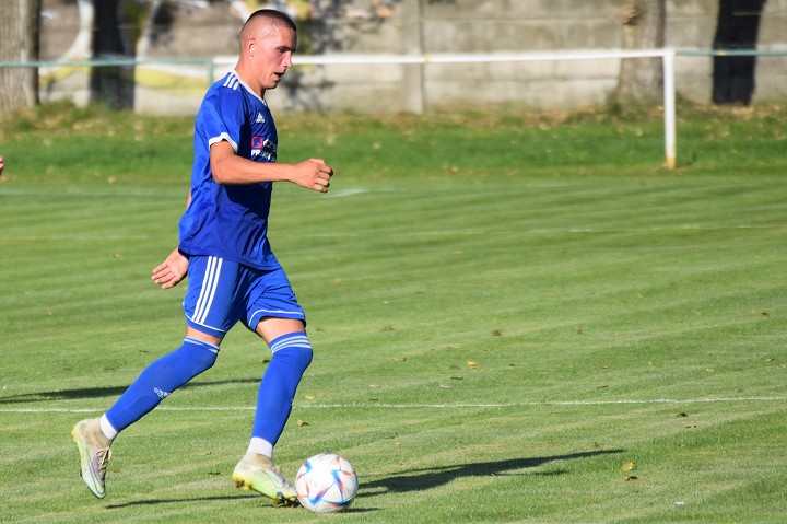 Futbal, 7. liga: Slovák strelil za Madunice 4 góly, Červeník remizoval v Cíferi