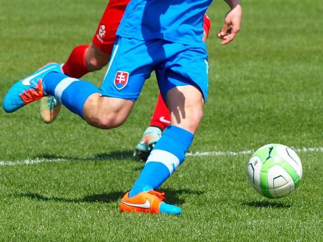 Dáni sú odhodlaní napriek vnútornej kríze hrať zápas so Slovenskom