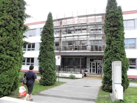 UČITELIA REAGUJÚ: Skutočne odvolaná pre zlé meno?!