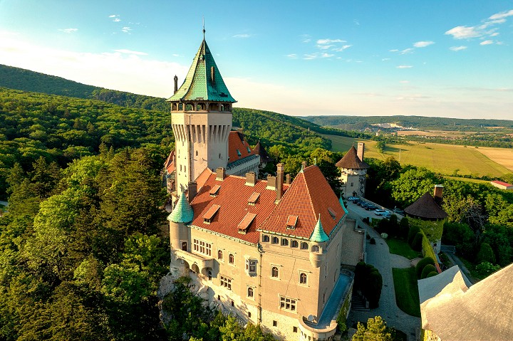 Smolenický zámok predstaví svoj dobový nápoj, ochutnávka bude už v piatok