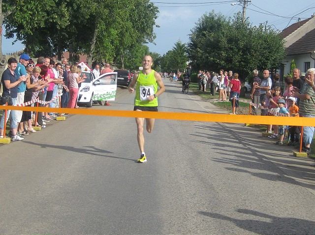 Na Špačinskom trojuholníku si pripomenú rodáka z obce Vladimíra Hurtoňa