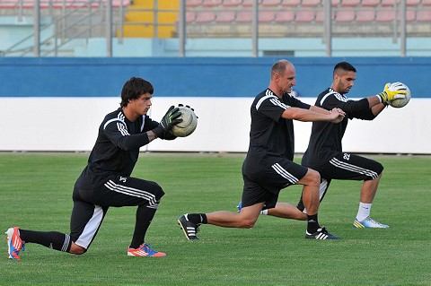 Jarábek pošle proti Hibernians do brány Strapáka, na hrot Mikoviča