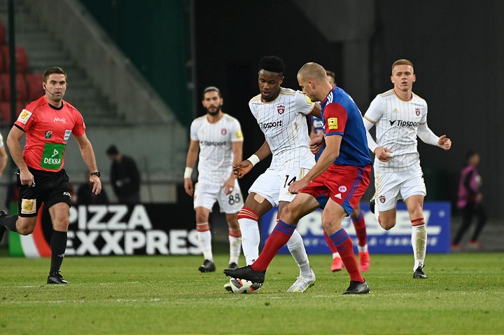 Spartak naplnil predpoklady, zdolal Senicu a drží sa čela tabuľky