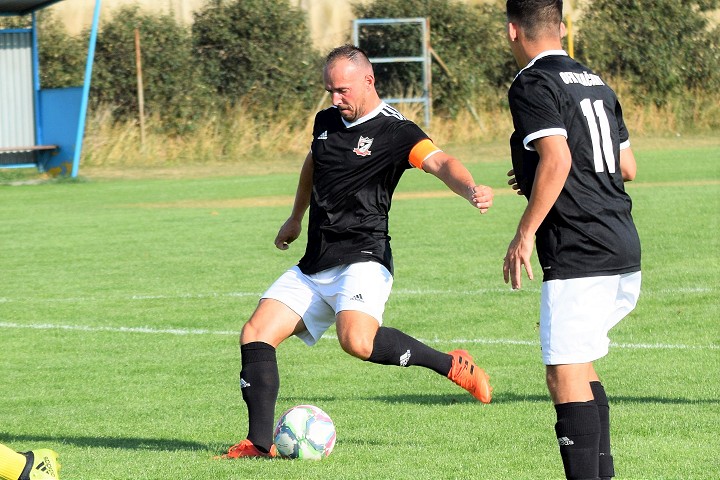 Futbal, 9. ligy: Buková si poradila so Špačincami, Koplotovce zabrali naplno