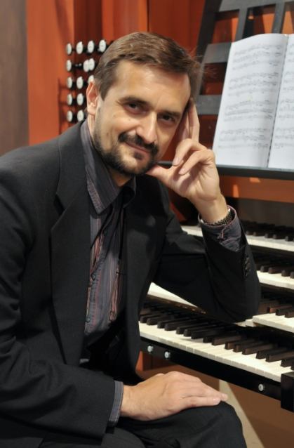 Šaman za veľkým kúzelným organom