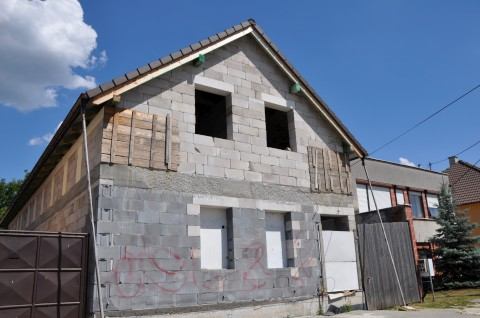 AKTUÁLNE: Starosta Dobrej Vody mal odstúpiť pre napadnutie