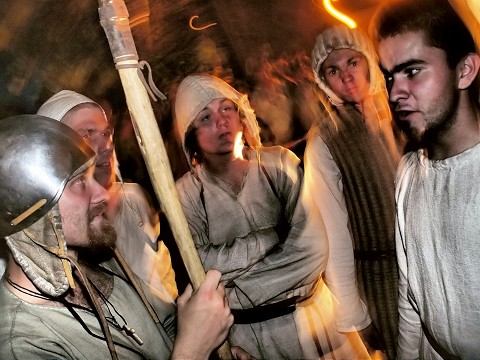 Stredovek pod hradbami: Ohňová šou, súboje, vikingský šach a veľa iného