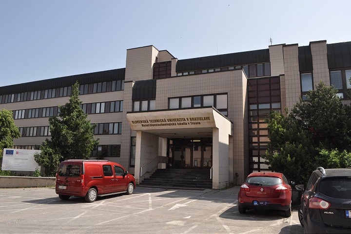 Univerzita sv. Cyrila a Metoda aj Trnavská univerzita preinvestujú milióny eur
