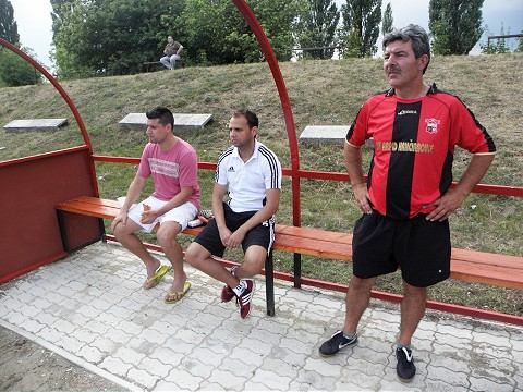 Hráči Hrnčiaroviec zabojovali za trénera, Šurina stratil Da Vinciho kód
