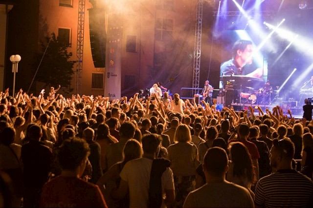 Festival Lumen bol opäť o dobrovoľníkoch, v Trnave vystúpili aj kapely zvučných mien