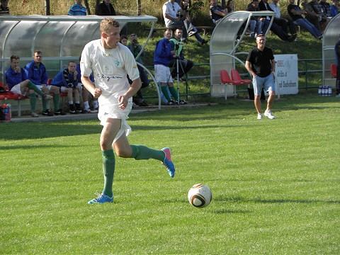Futbal, 4. liga: Križovany zdolali Modranku gólom Táčovského