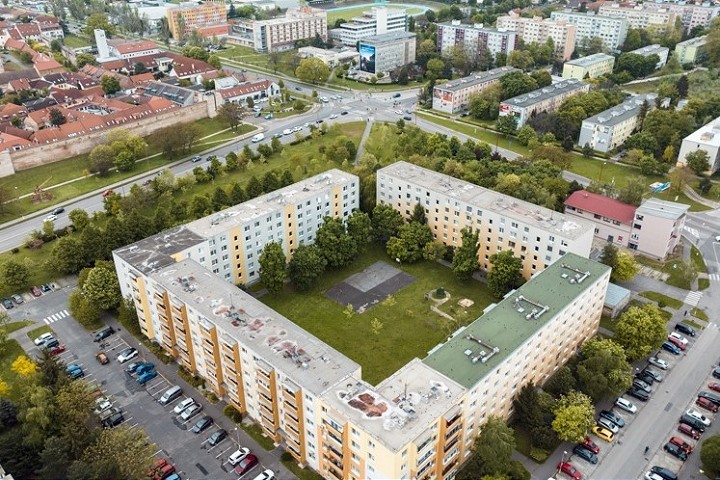 Na obnovu vnútroblokov na Tehelnej ulici hľadajú dodávateľa prác